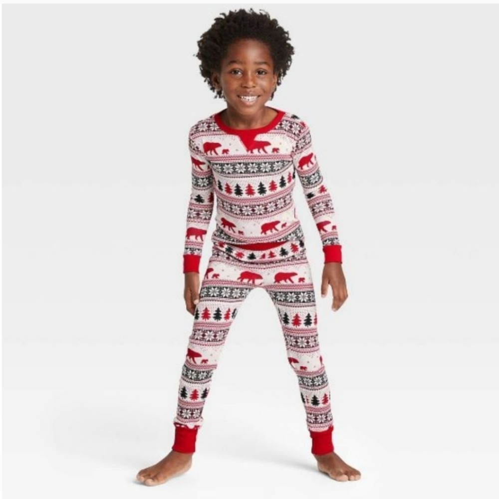 Wondershop Kids 2 piece family sleep set Sz 3T Christmas PJ's w/ Christmas socks